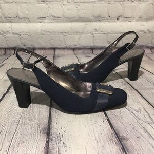 Etienne Aigner Navy Sling back heels Sz 6M